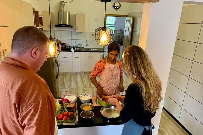WE COOKS- Home Cooking Class in Munnar - A home-style Kerala cooking class that actually teaches