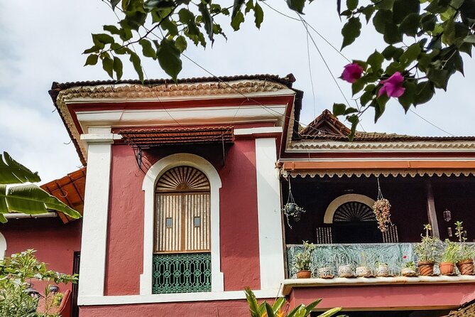 Wine Tasting Experience At 150 Years Old Indo-Portuguese House - Pairing snacks the right way, not as filler