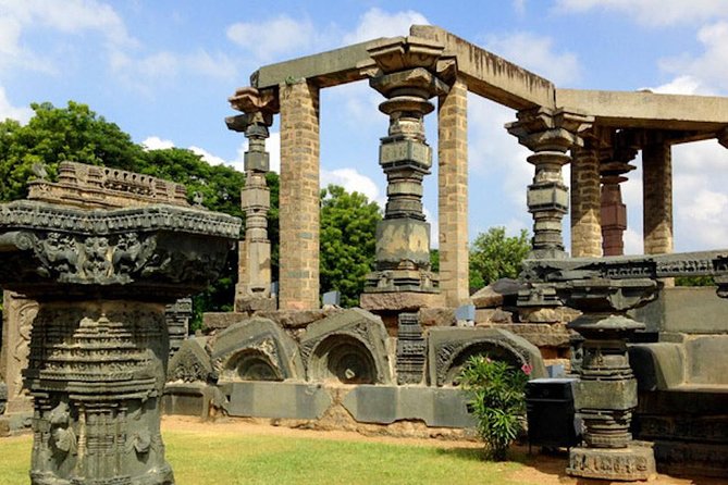 World heritage Ramappa temple & Kohinoor diamond tour from Hyderabad by car - The car ride reality: make the long day work for you